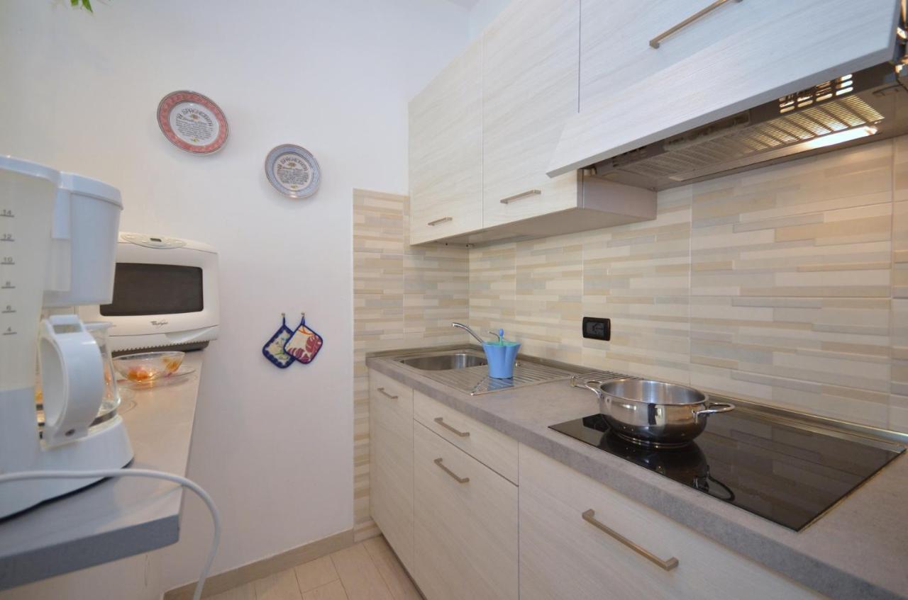 Residenza Alisei Lägenhet Lignano Sabbiadoro Exteriör bild